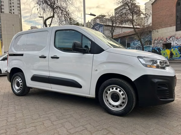 CITROEN BERLINGO BERLINGO 1.5 - 2024 | 4045