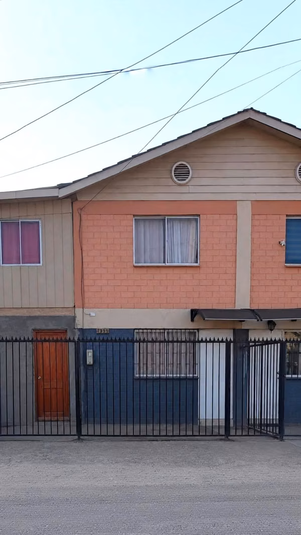 Casa 3 dormitorios en arriendo en Padre Hurtado