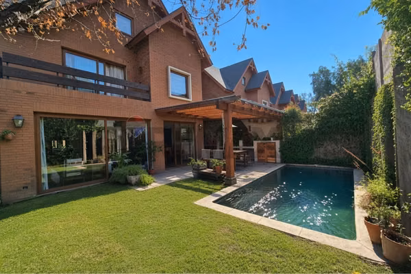 Casa en condominio san carlos de apoquindo
