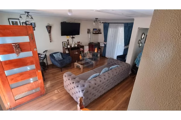 ¡encantadora casa en venta en buin con piscina!