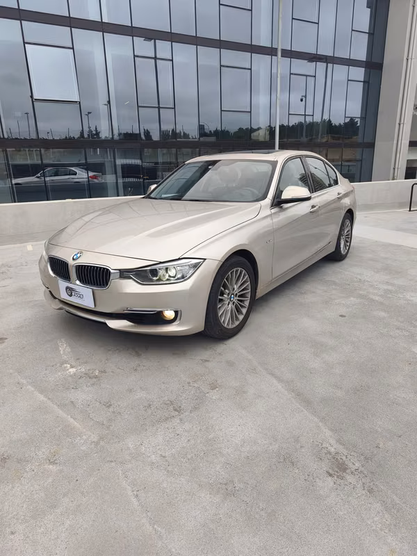 BMW 320i Luxury  // UNICO DUEÑO !