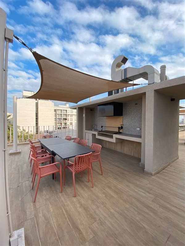Depto 1 dorm CON PATIO, barrio universitario, Metro Toesca