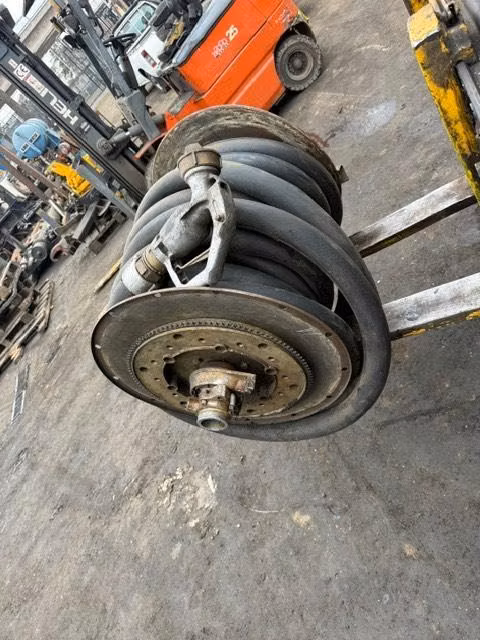 Carrete combustible y cuenta litros