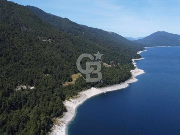 Terreno en Lago Caburgua - Pucón