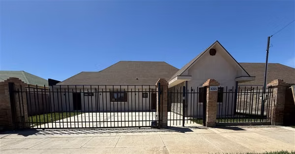 Vendemos Excelente Casa en Condominio, Sector Oriente Talca.