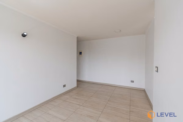 Portugal 755 Arriendo Depto 2 Dorm Y 2 baños con Terraza Piso 4