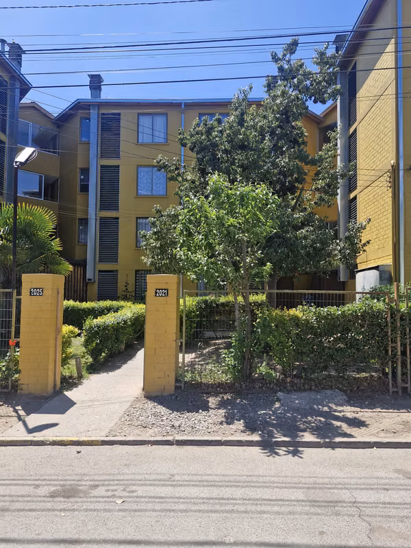Amplio en cuarto piso Condominio La Casona de Rinconada Maipú, acepto subsidio o crédito Leasing