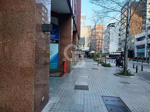 Oficina en Providencia / Metro Los Leones