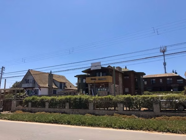 HOTEL RESIDENCIAL CON MARAVILLOSA VISTA AL MAR LLEGAR Y TRAB