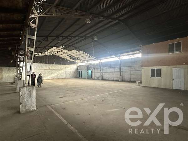 Industrial en arriendo en La Cisterna