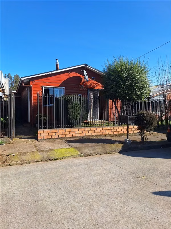 Casa en venta de 2 dorm. en Padre las Casas