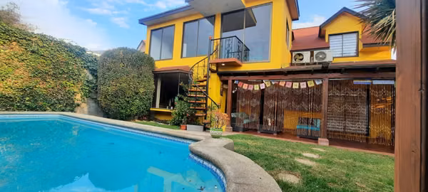 Hermosa Casa en Venta 3D.3B Piscina.  Alto Macul