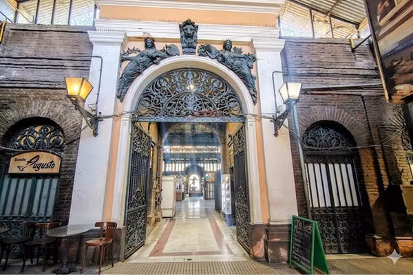 ¡invierta en un local histórico en santiago!