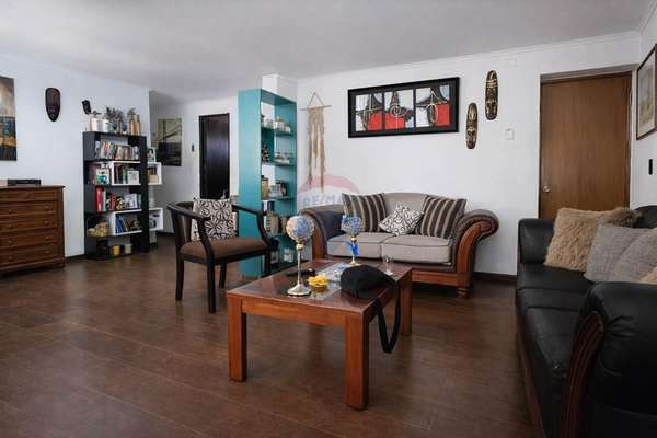 Casa 4d con patio y quincho - metro trinidad