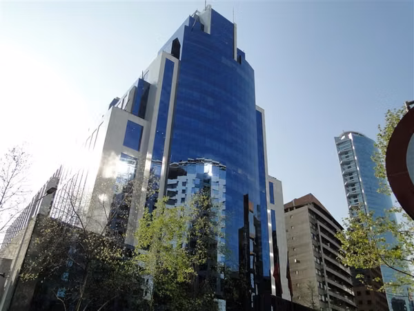 Oficina Arriendo Las Condes 330m2 amoblada 6P 1SR 3Estac.