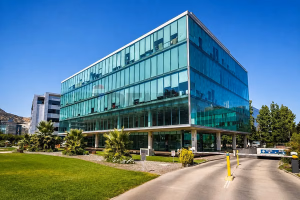 Oficina 270 m² habilitada ciudad empresarial