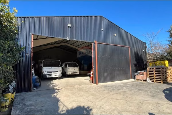 Se venden oficinas con galpon como nuevas