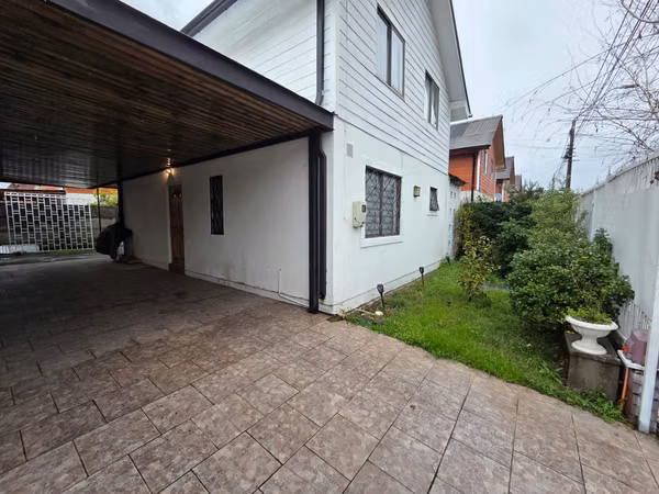 Se Vende Amplia Casa en Don Sebastián de Rauquén, Curicó