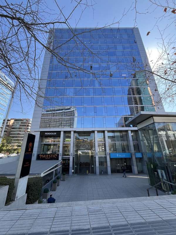 Venta oficina Edificio Workennedy, Vitacura