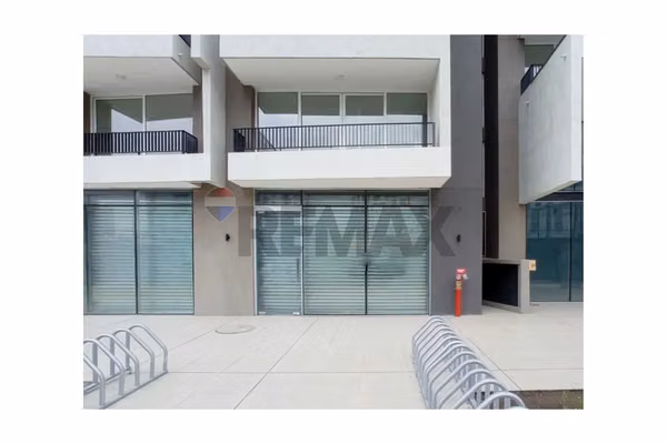 Tu local comercial en macul 66.4 mt2
