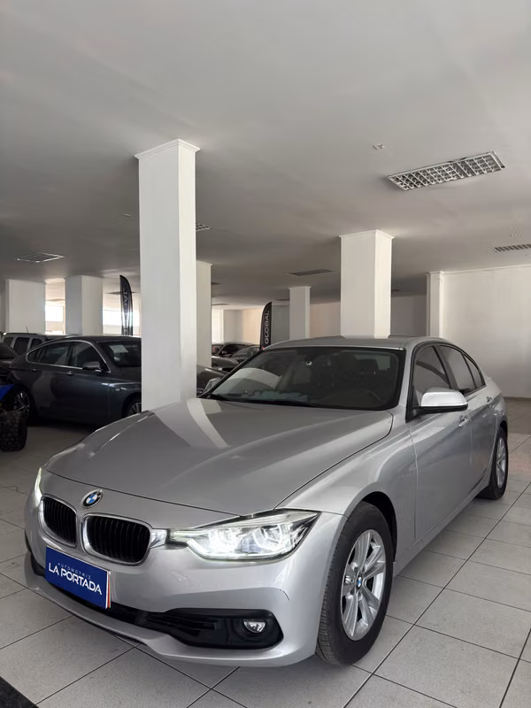 BMW 318i LCI 2016 - $13.900.000