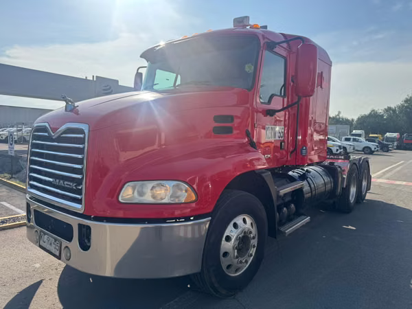 Mack Pinacle CXU613 2018