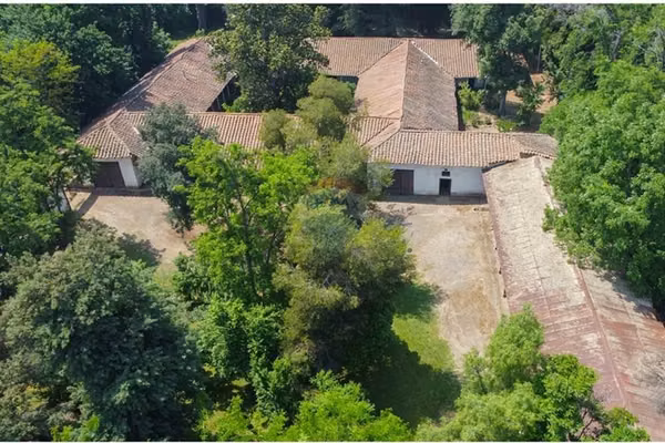 Casona patronal  con hermoso parque