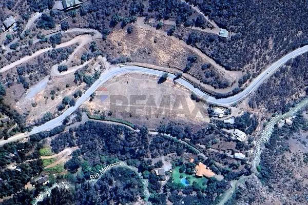 Terreno estratégico 14.310 m² en farellones
