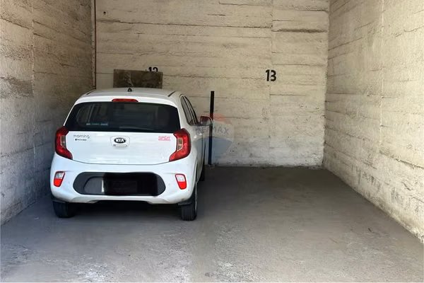 2 estacionamientos en mosqueto