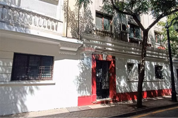 En venta hotel, hostal, 21 dormitorios, santiago