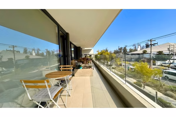 Amplio y luminoso! 3 dorm + servicios, nororiente