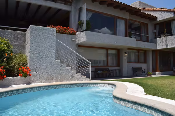 CONDOMINIO 5 DORMITORIOS, A PASOS DE MAYFLOWER