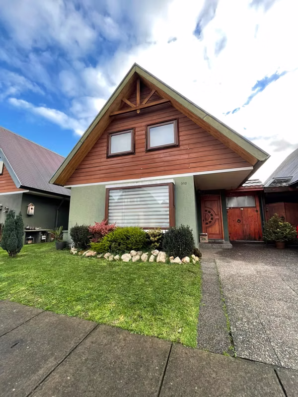 ARRIENDA CASA 3D 2B EN CONDOMINIO ALTOS DEL MAIPO