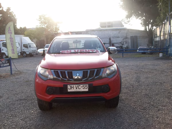 camioneta mitsubishi l200 4x4 diesel  2017
