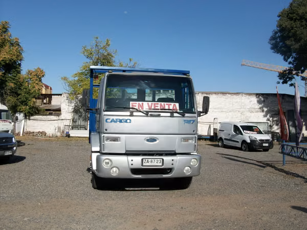 camion forg cargo 1317 año 2006