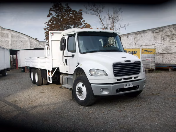 camion freightliner m2 106 doble puente fijo 2012 con litera 6X4