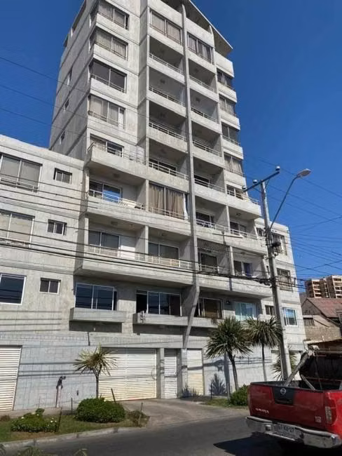 Excelente departamento amoblado Avenida Brasil 1d/1b