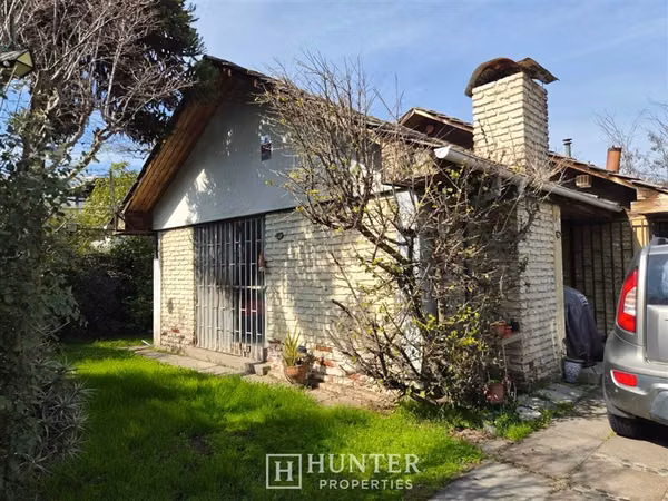 Oportunidad, casa en gran terreno, La Reina