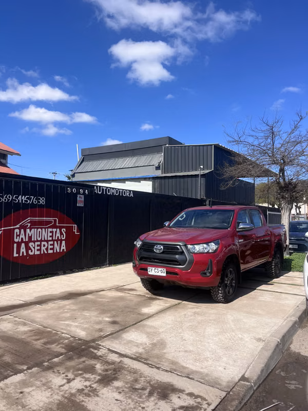 TOYOTA HILUX SR 2023 - 4X4 - 2.8