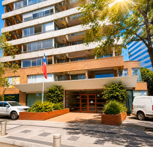 SE VENDE DEPARTAMENTO EN LAS CONDES