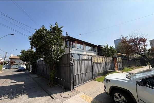 Arriendo propiedad comercial estratégica lascondes