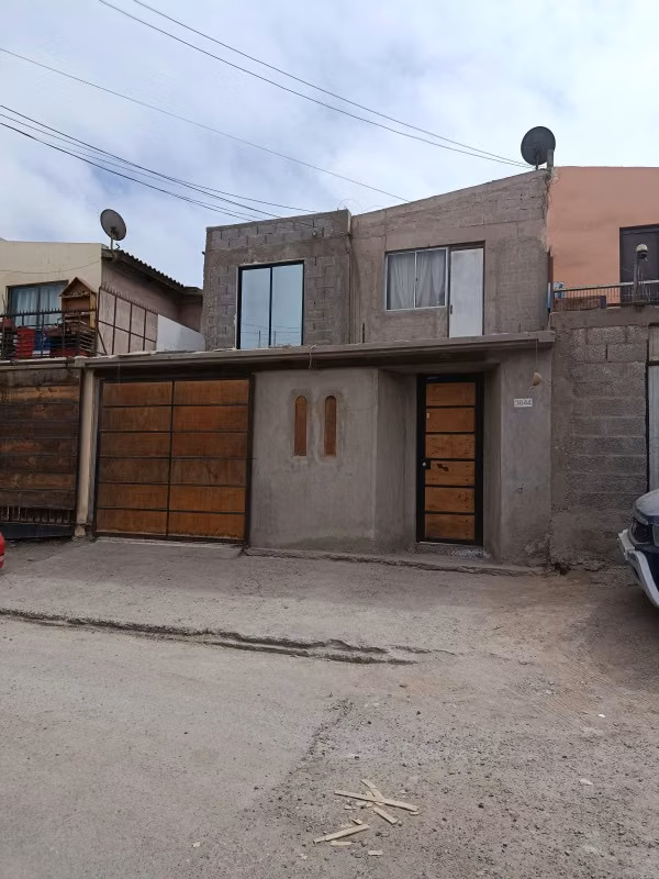 En venta casa Ampliada y Remodelada, Sector La Tortuga