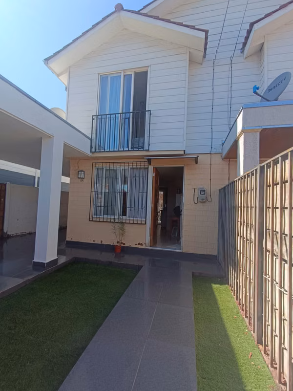 Casa En Arriendo En Lampa Cod. 55