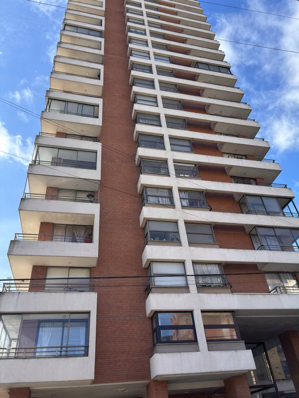 DEPARTAMENTO 2D 2B CON ESTACIONAMIENTO  JANEQUEO 564