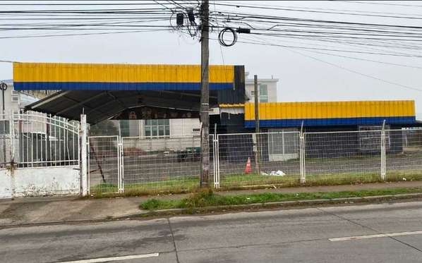 Arriendo Galpón Comercial 1400m² Linares (180220)