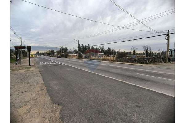 Venta de gran sitio en sector residencial