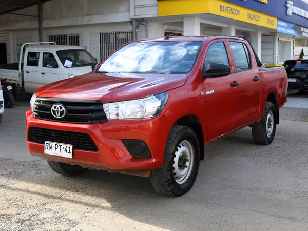 TOYOTA HILUX 2022