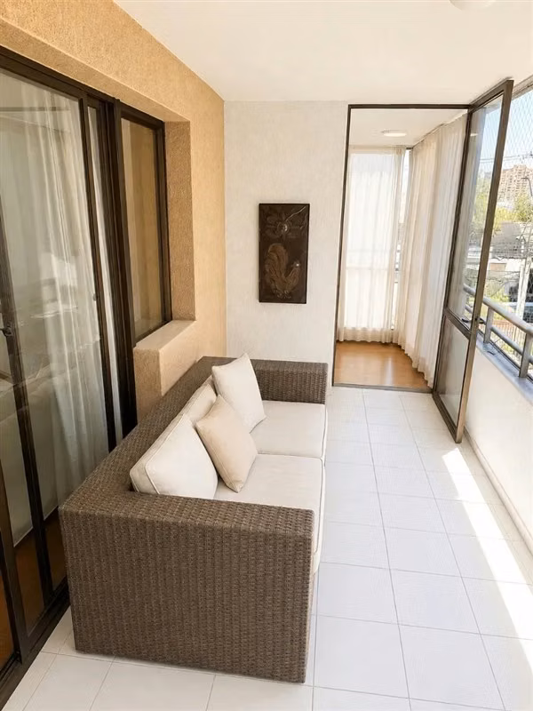 Departamento en venta de 2 dorm. en Las Condes
