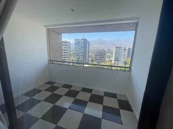Amplio 4 Dorm + 3 baños + EST + Bod (179314)