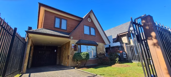 Amplia casa en venta en avenida,sector Barrio Inglés, Temuco